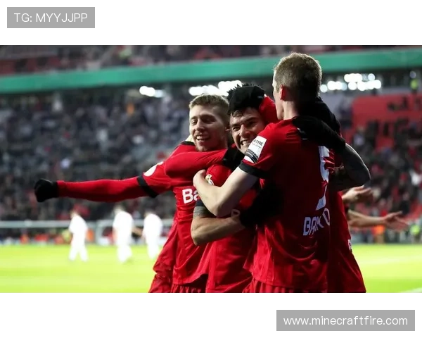 [国际足球]勒沃库森首夺德国超级杯.